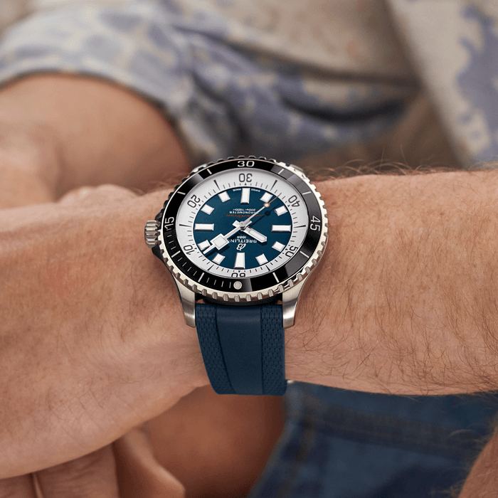 a17376211c1s1-superocean-automatic-44-on-wrist.png