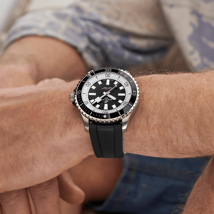 a17376211b1s1-superocean-automatic-44-on-wrist.png