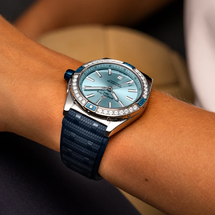a17356531c1s1-super-chronomat-automatic-38-on-wrist.png