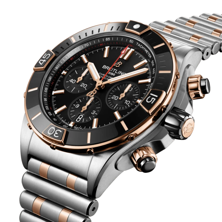 ub0136251b1u1-super-chronomat-b01-44-three-quarter.png