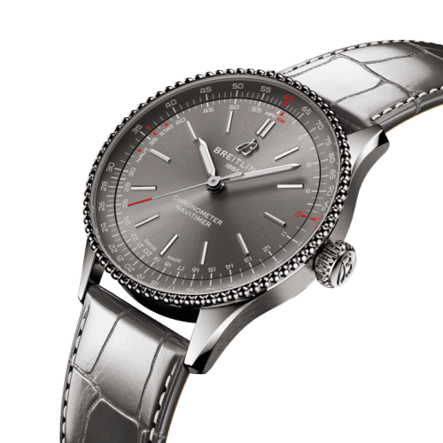 a17327381b1p1-navitimer-automatic-36-three-quarter-2.png