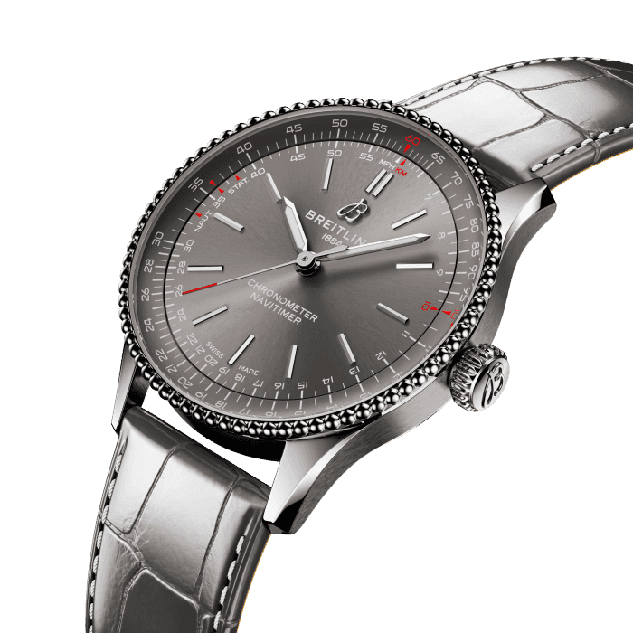 a17327381b1p1-navitimer-automatic-36-three-quarter-2.png