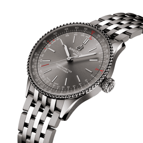 a17327381b1a1-navitimer-automatic-36-three-quarter-2.png