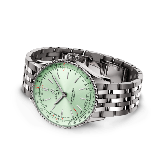 a17327361l1a1-navitimer-automatic-36-rolled-up-6.png