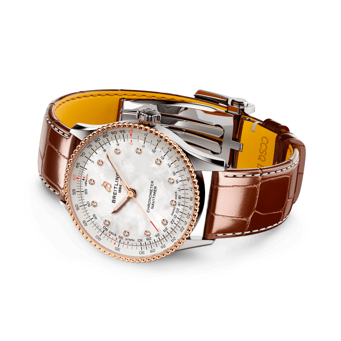 u17327211a1p1-navitimer-automatic-36-rolled-up-2.png