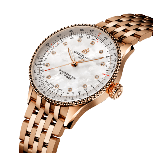 r17327211a1r1-navitimer-automatic-36-three-quarter-3.png