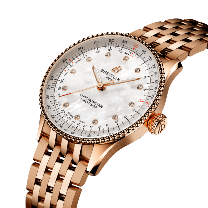 r17327211a1r1-navitimer-automatic-36-three-quarter-3.png