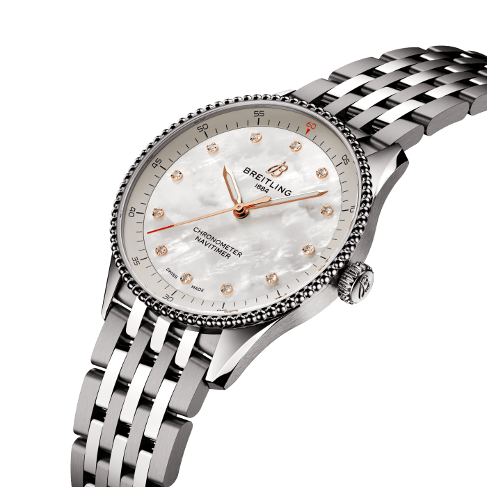 a77320e61a2a1-navitimer-32-three-quarter-2.png