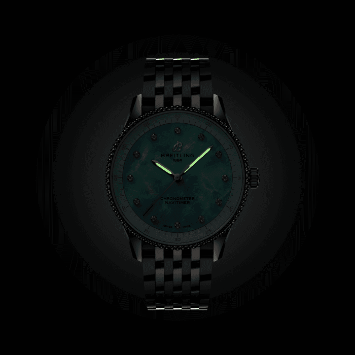 32-navitimer-nuit-bleu-metal.png