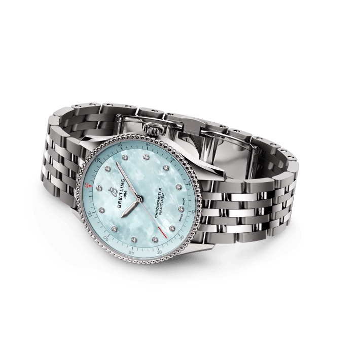 a77320171c1a1-navitimer-32-rolled-up-2.png