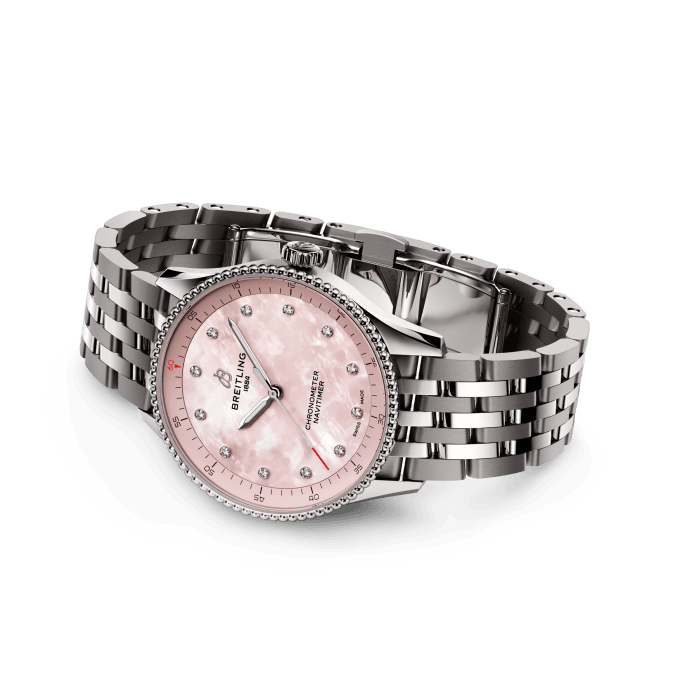 a77320d91k1a1-navitimer-32-rolled-up-2.png
