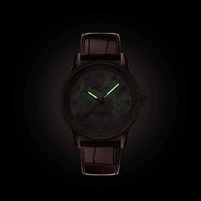 32-navitimer-nuit-or-cuir.png