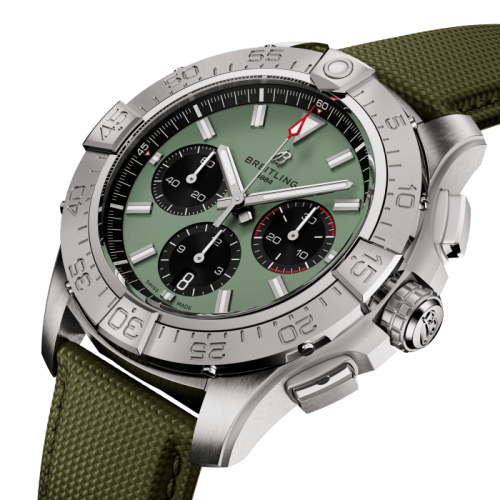 ab0147101l1x1-avenger-b01-chronograph-44-three-quarter.png