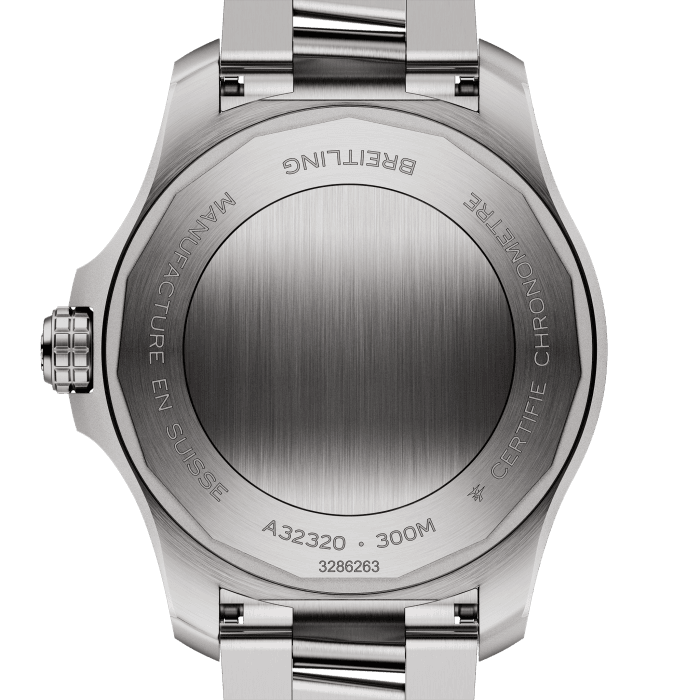 a32320101c1a1-avenger-automatic-gmt-44-back.png