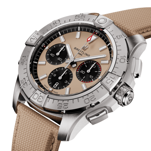 ab0147101a1x1-avenger-b01-chronograph-44-three-quarter.png
