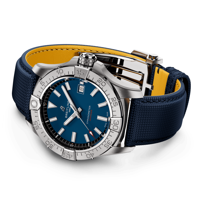 a17328101c1x1-avenger-automatic-42-rolled-up.png