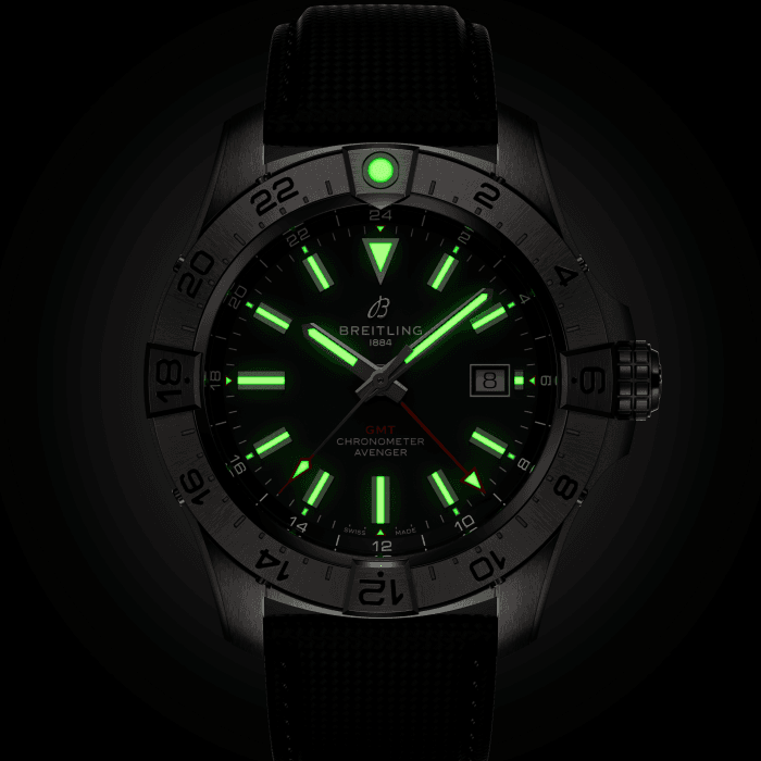 a32320101b1x1-avenger-automatic-gmt-44-lumes.png