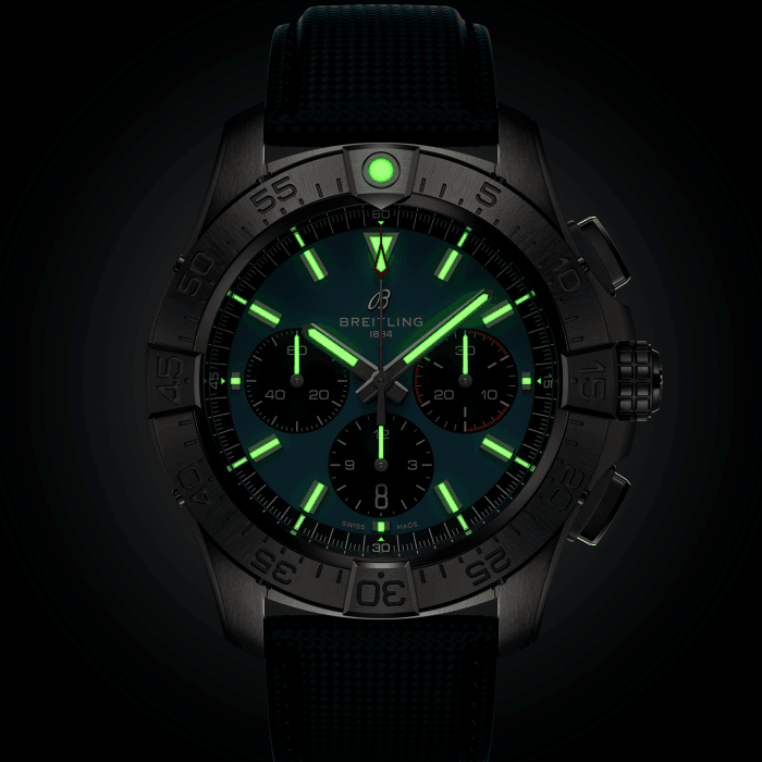 ab0147101c1x1-avenger-b01-chronograph-44-lumes.png