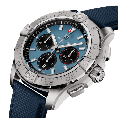 ab0147101c1x1-avenger-b01-chronograph-44-three-quarter.png