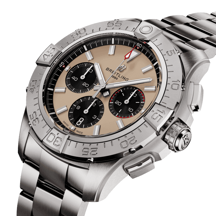 ab0147101a1a1-avenger-b01-chronograph-44-three-quarter.png