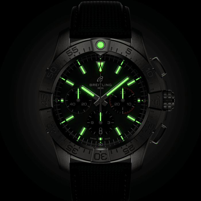 ab0147101b1x1-avenger-b01-chronograph-44-lumes.png