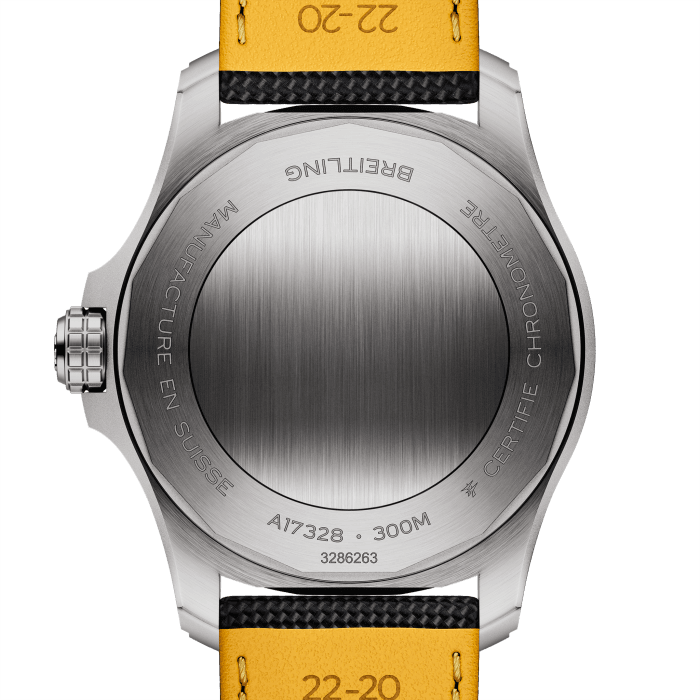 a17328101b1x1-avenger-automatic-42-back.png