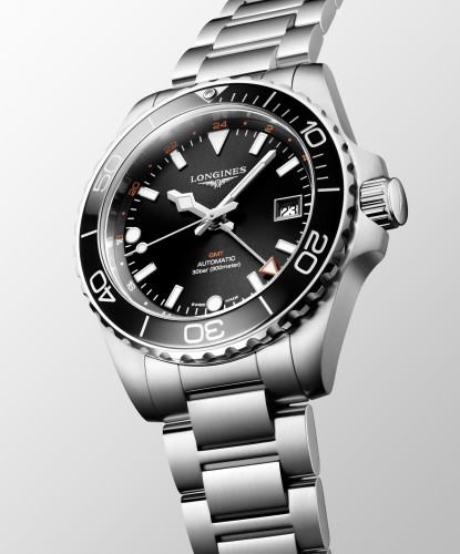 Hydroconquest GMT L37904566.jpg