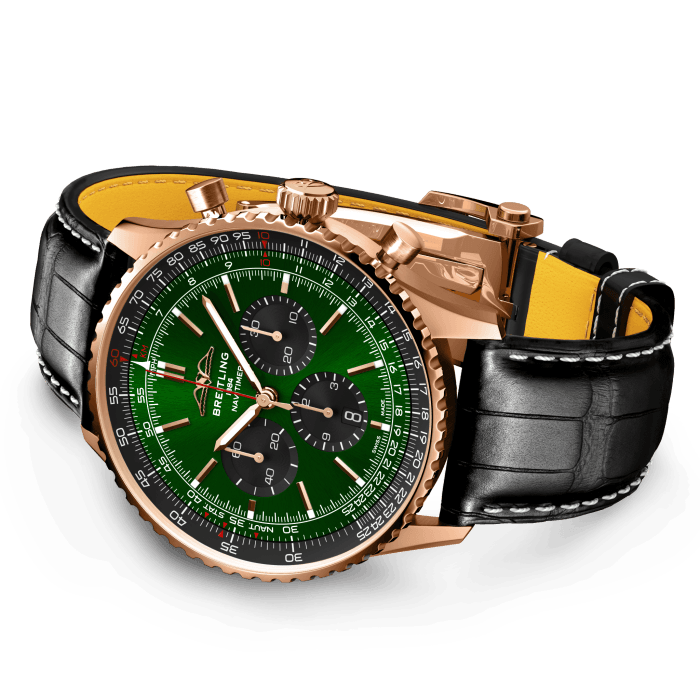 rb0137241l1p1-navitimer-b01-chronograph-46-rolled-up.png