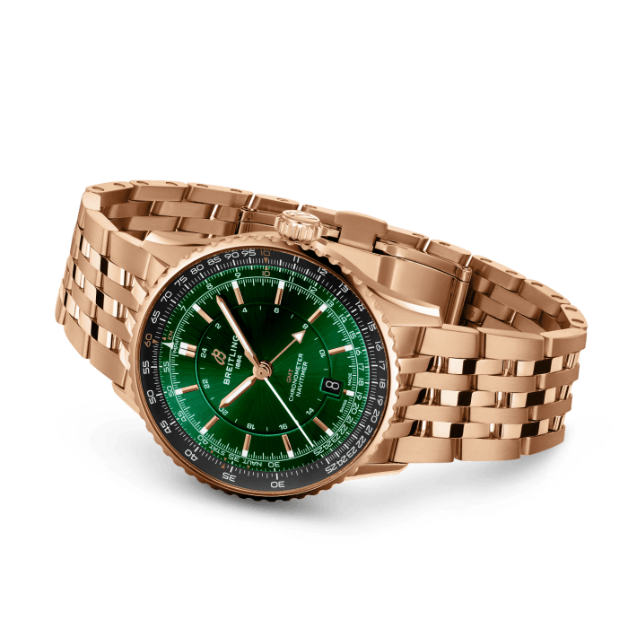 r32310251l1r1-navitimer-automatic-gmt-41-rolled-up.png