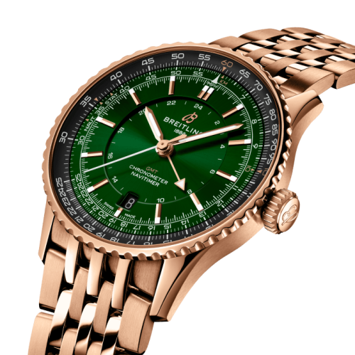 r32310251l1r1-navitimer-automatic-gmt-41-three-quarter.png