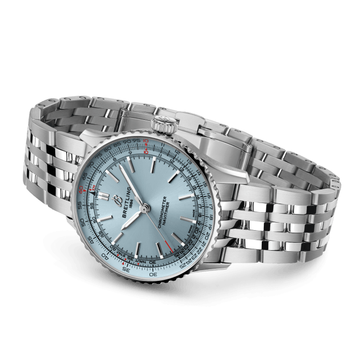 a17329171c1a1-navitimer-automatic-41-rolled-up.png
