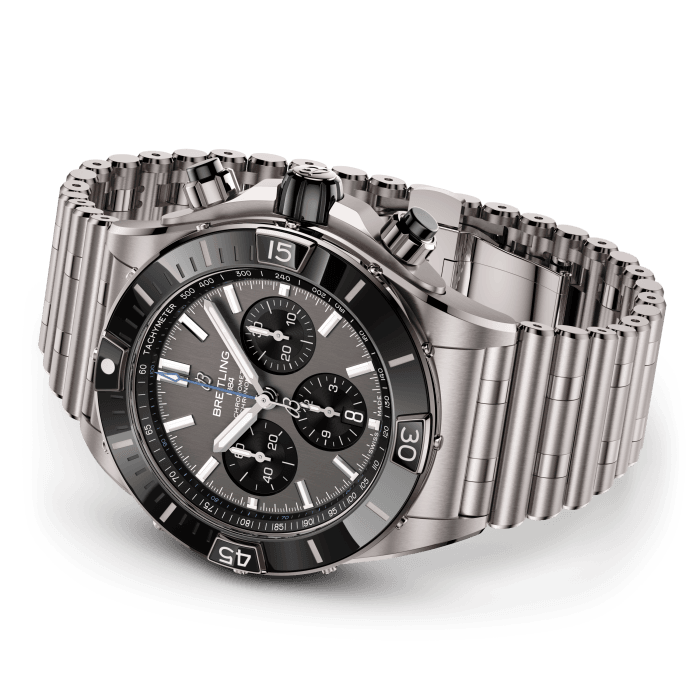 eb0136251m1e1-super-chronomat-b01-44-rolled-up.png