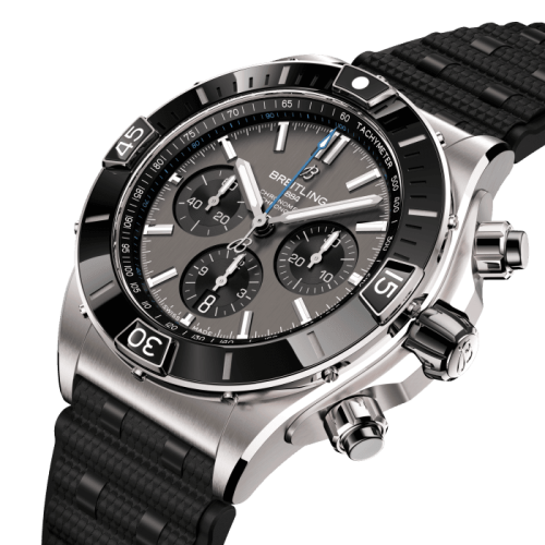 eb0136251m1s1-super-chronomat-b01-44-three-quarter.png