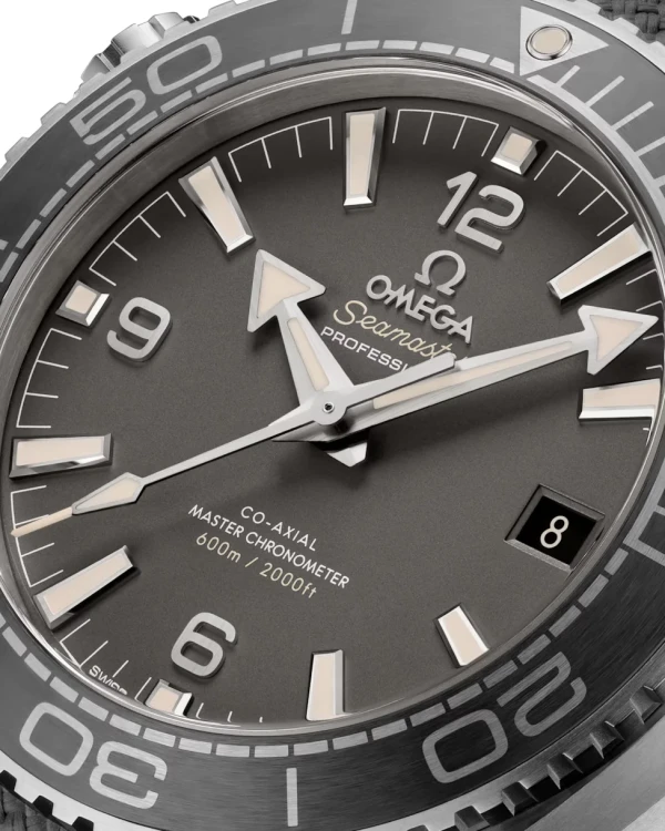 omega-seamaster-planet-ocean-600m-co-axial-master-chronometer-43-5-mm-21532442101002-portrait-2-8c377b.webp