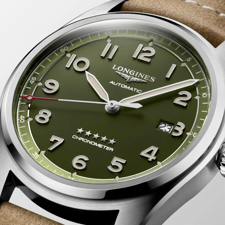 Longines Spirit L38114032.jpg