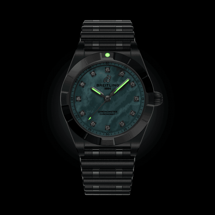 a72310101c1a1-chronomat-28-lumes.png