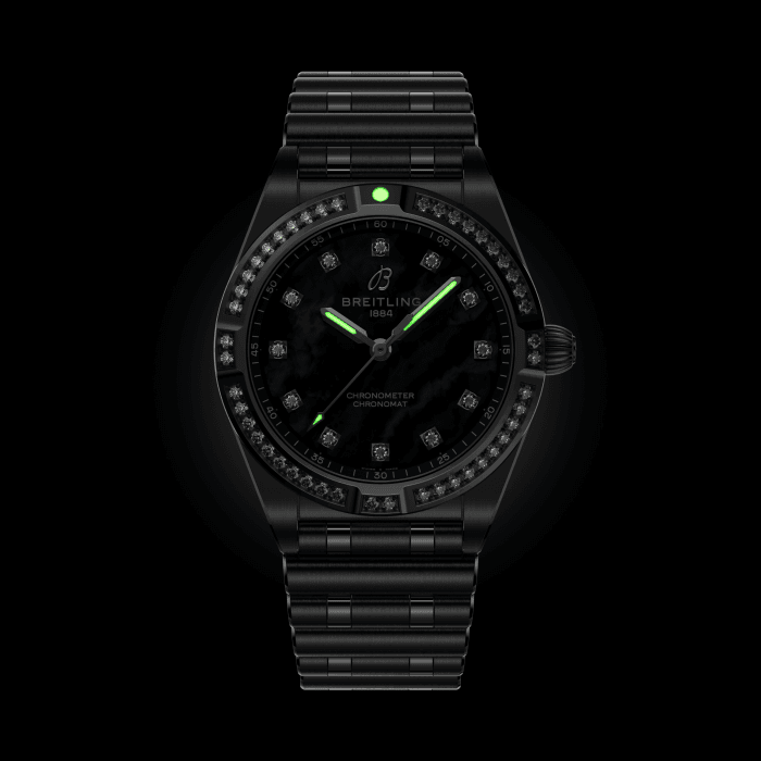 a72310531g1a1-chronomat-28-lumes.png