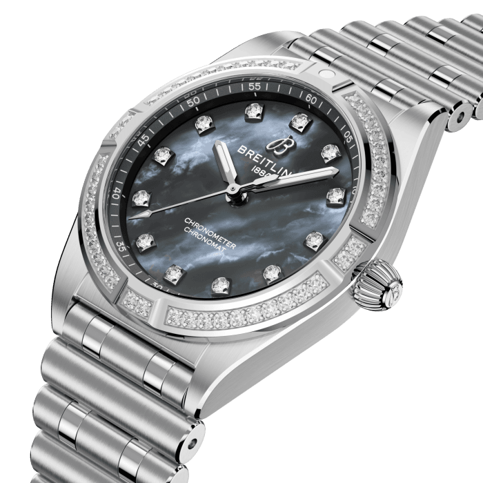 a72310531g1a1-chronomat-28-three-quarter.png