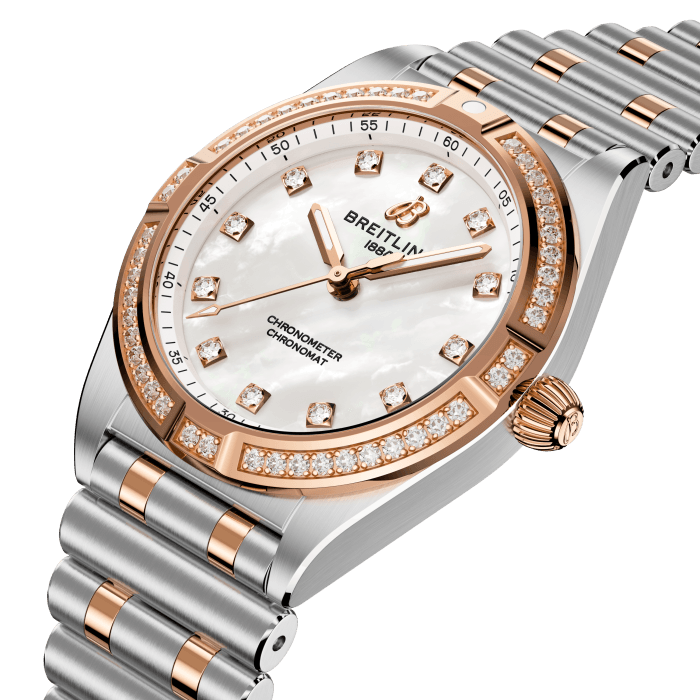 u72310531a1u1-chronomat-28-three-quarter.png