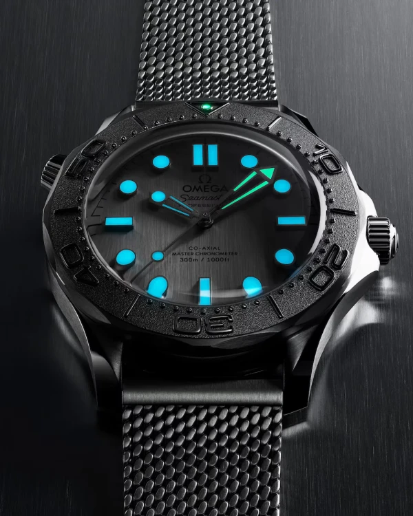 omega-seamaster-diver-300m-co-axial-master-chronometer-42-mm-21030422006002-portrait-5-272b1d.webp