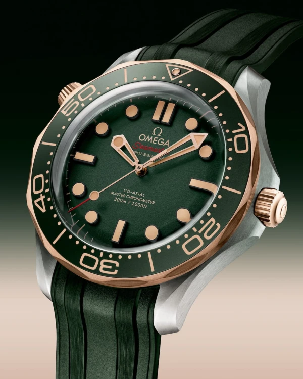 omega-seamaster-diver-300m-co-axial-master-chronometer-42-mm-21092422010001-portrait-3-27112d.jpeg