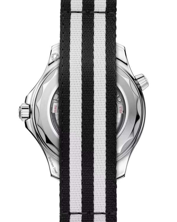 omega-seamaster-diver-300m-co-axial-master-chronometer-42-mm-21032422001005-portrait-1-4018f9.webp