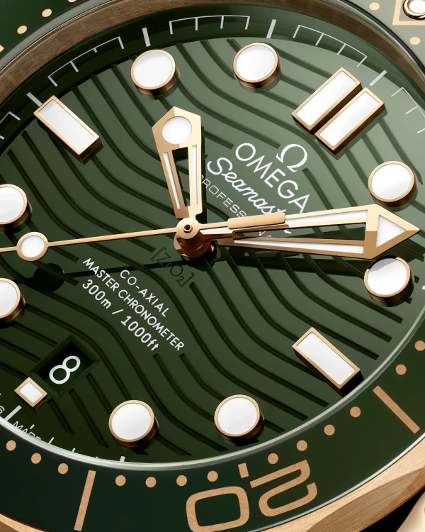 omega-seamaster-diver-300m-co-axial-master-chronometer-42-mm-21062422010001-portrait-3-5e1a09.webp