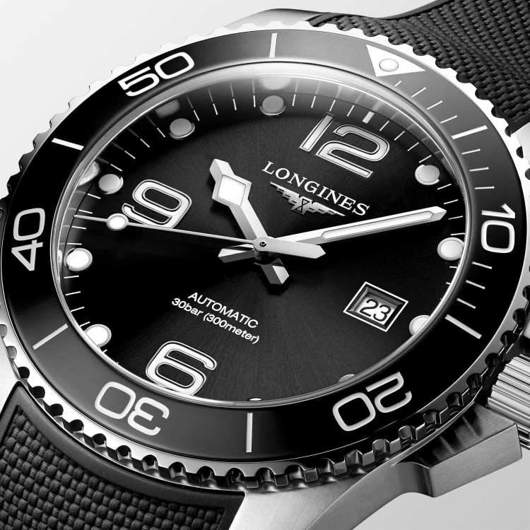 Longines Hydroconquest L37824569.jpg