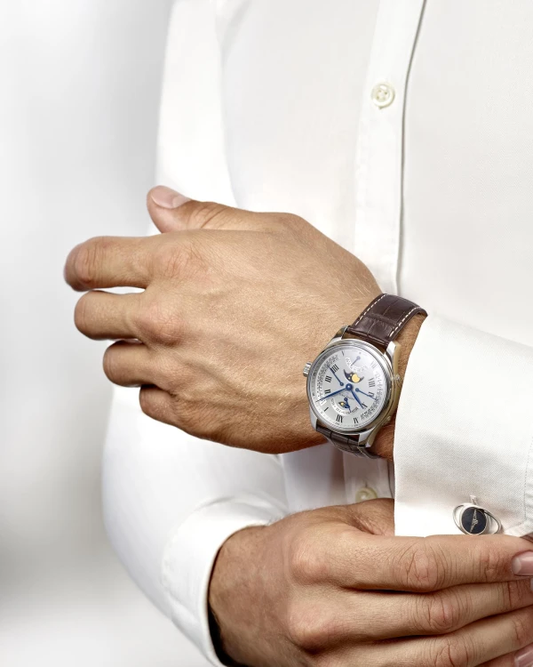 Longines L2.739.4.71.3.jpg