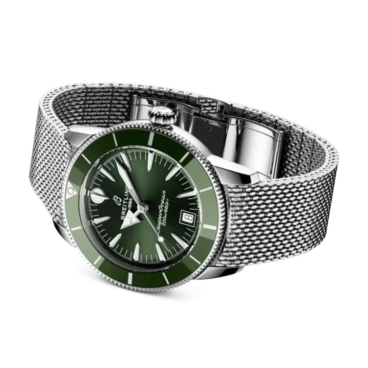 ab3110361l1a1-rolled-up_14cdaf79_thumbnail_1024.webp