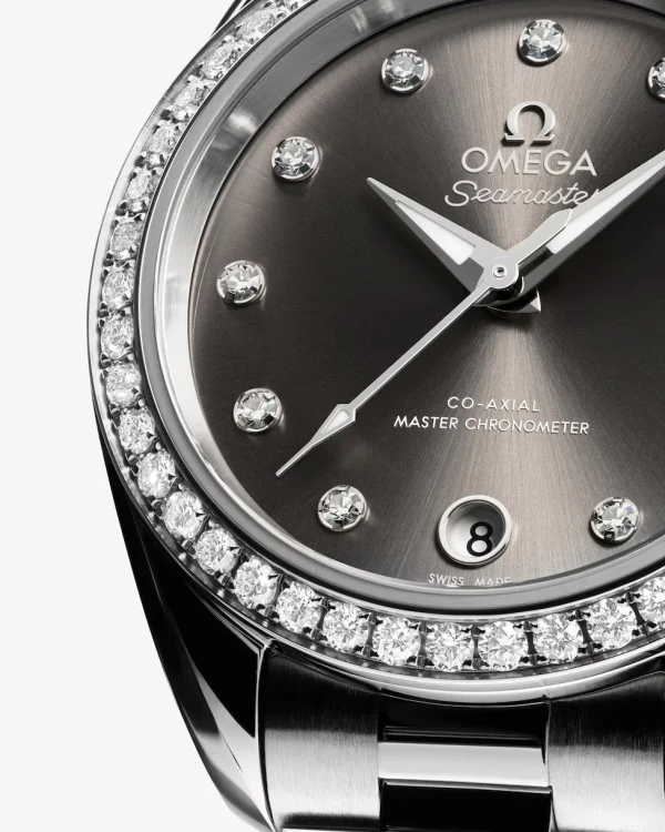 omega-seamaster-aqua-terra-150m-co-axial-master-chronometer-30-mm-22015302056001-portrait-3-44adfa.webp