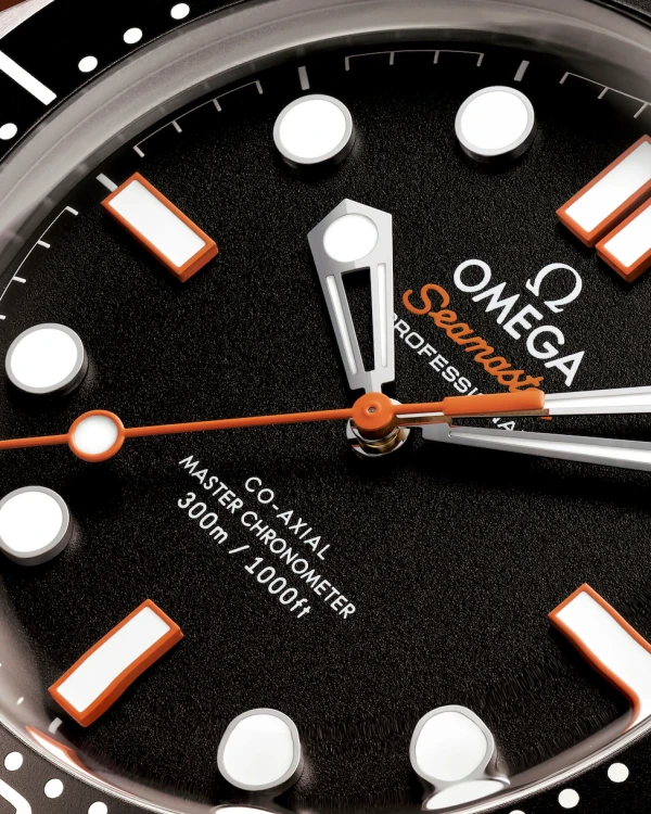 omega-seamaster-diver-300m-co-axial-master-chronometer-42-mm-21032422001006-portrait-3-69a744.webp
