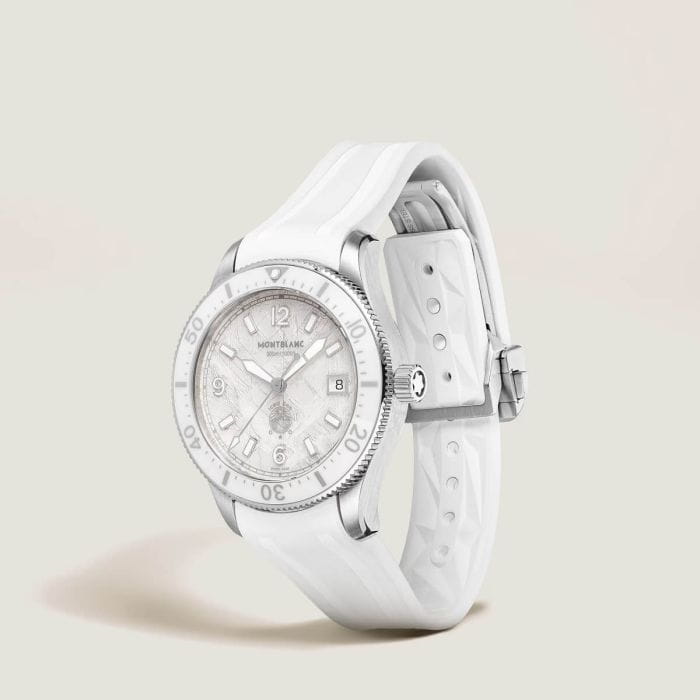 mb-134025_iced_sea_automatic_date_oxygen_4.jpg