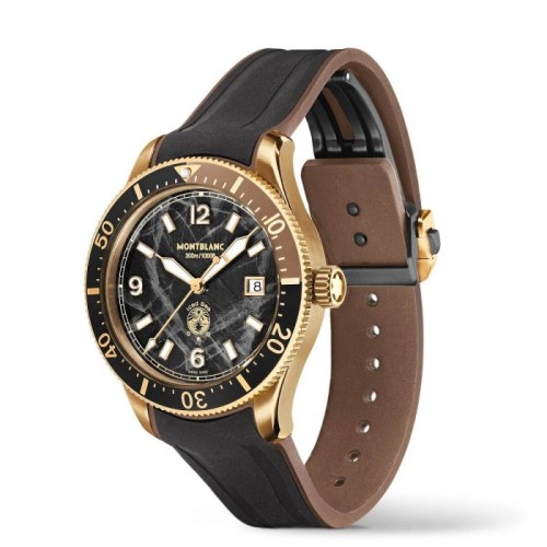 mb-133300_iced_sea_automatic_date_2.jpg